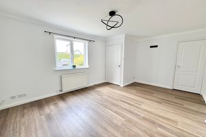 Lounge- click for photo gallery